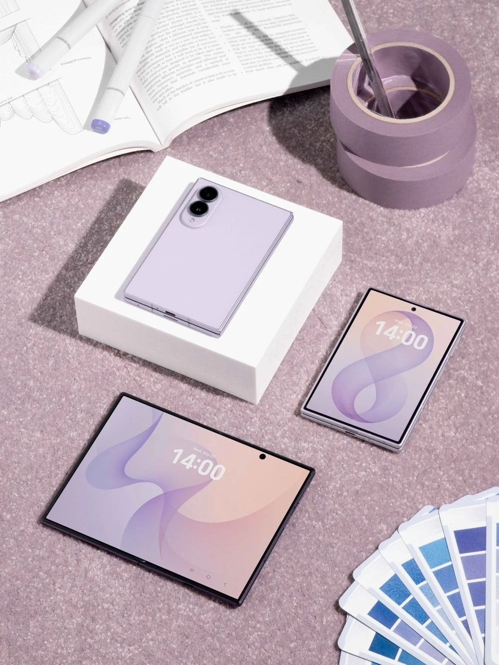 ラベンダー色のGalaxy Z Fold8