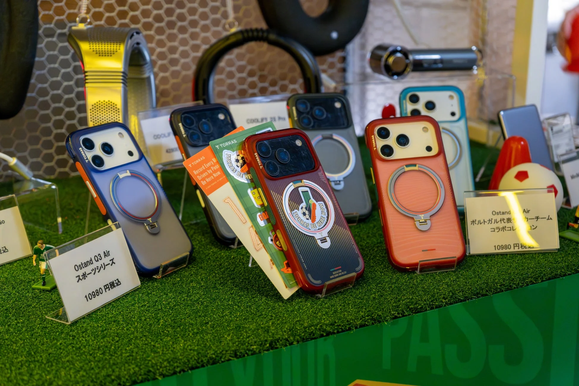TORRASのOstand Q3 Airスポーツシリーズが展示されたブース