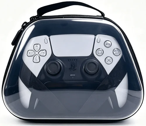 PlayStation 5 DualSenseコントローラーが、透明な保護キャリングケースに収納されている画像