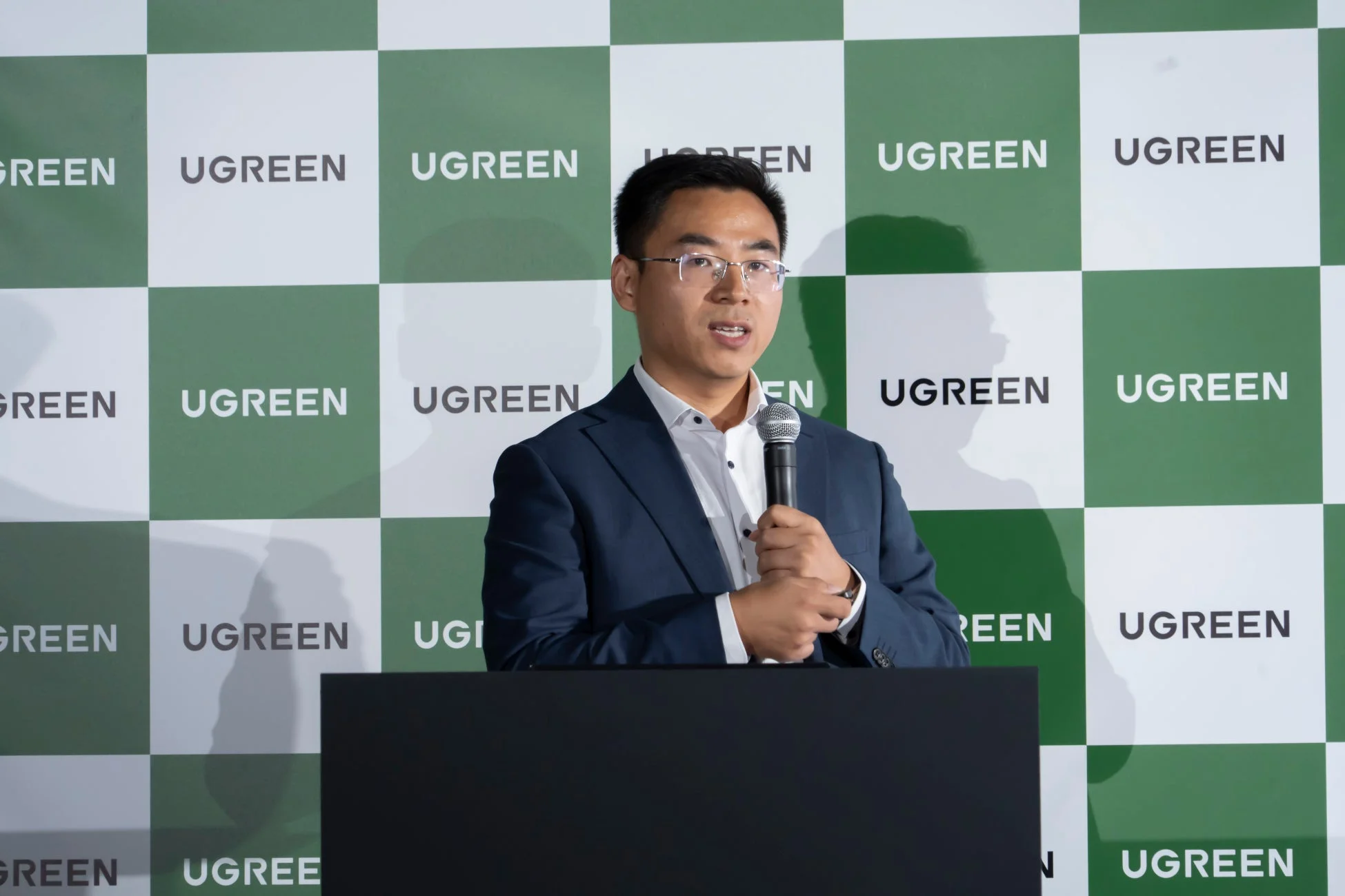 講演中の張濟鵬氏